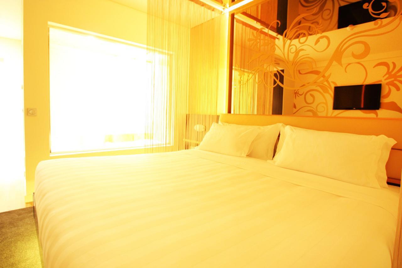 Silk Motel Pedroso Номер фото