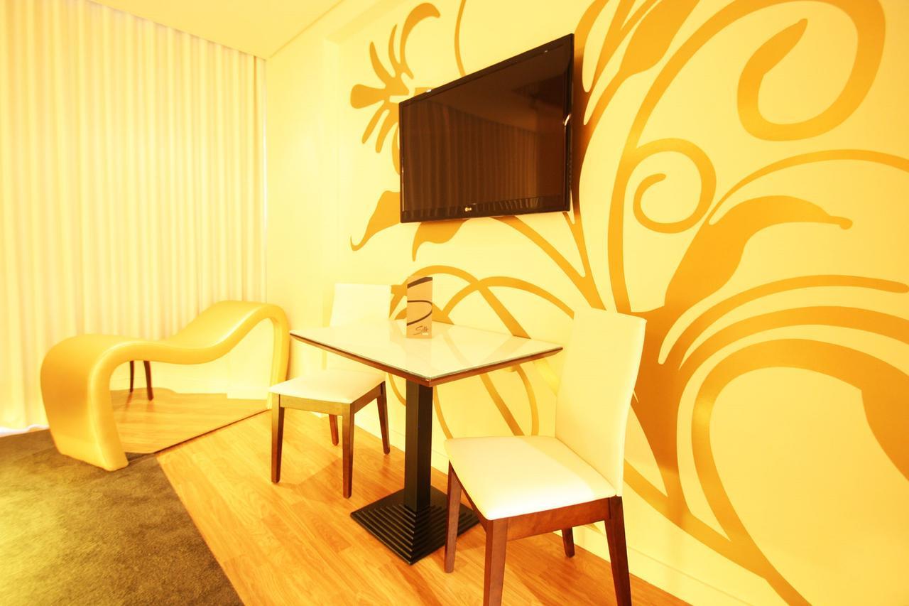 Silk Motel Pedroso Номер фото