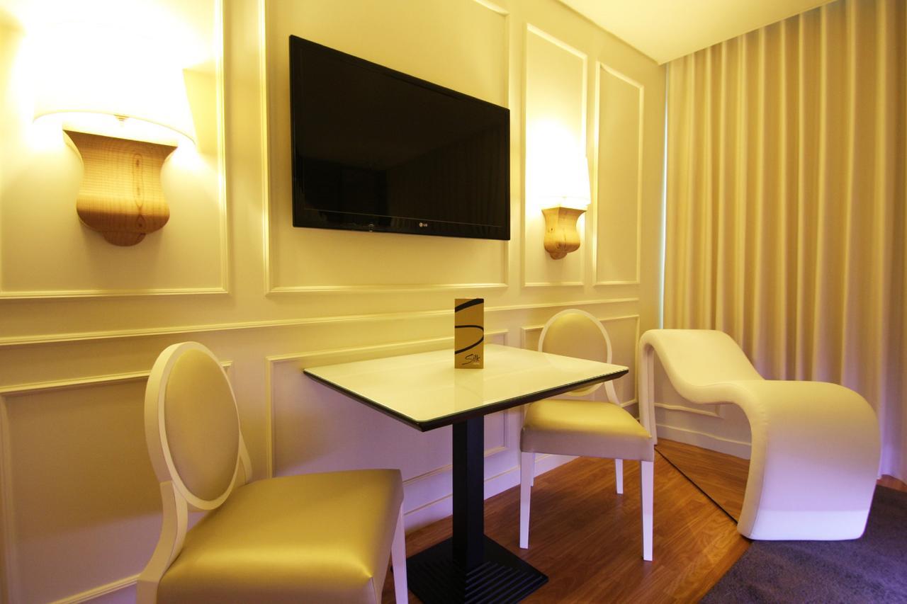 Silk Motel Pedroso Номер фото